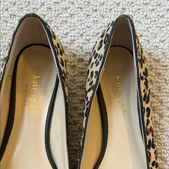 Kate Spade Animal Print Flats with Black Accent - Picture 4 of 9